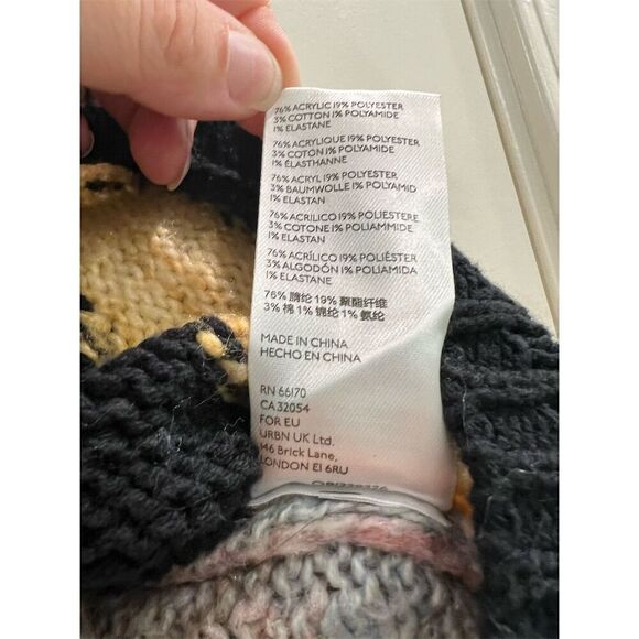 Urban Outfitters Women's Multicolor Knit Sweater Size S Pullover Casual - Picture 6 of 6